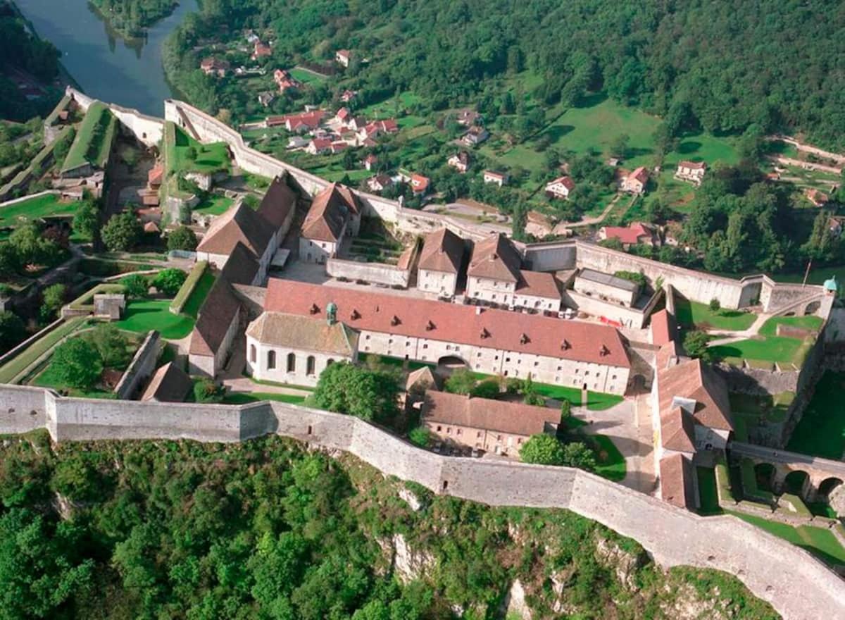 Gite 3 Etoiles "Entre Sources Et Riviere" Besancon Vaire-le-Grand Zewnętrze zdjęcie