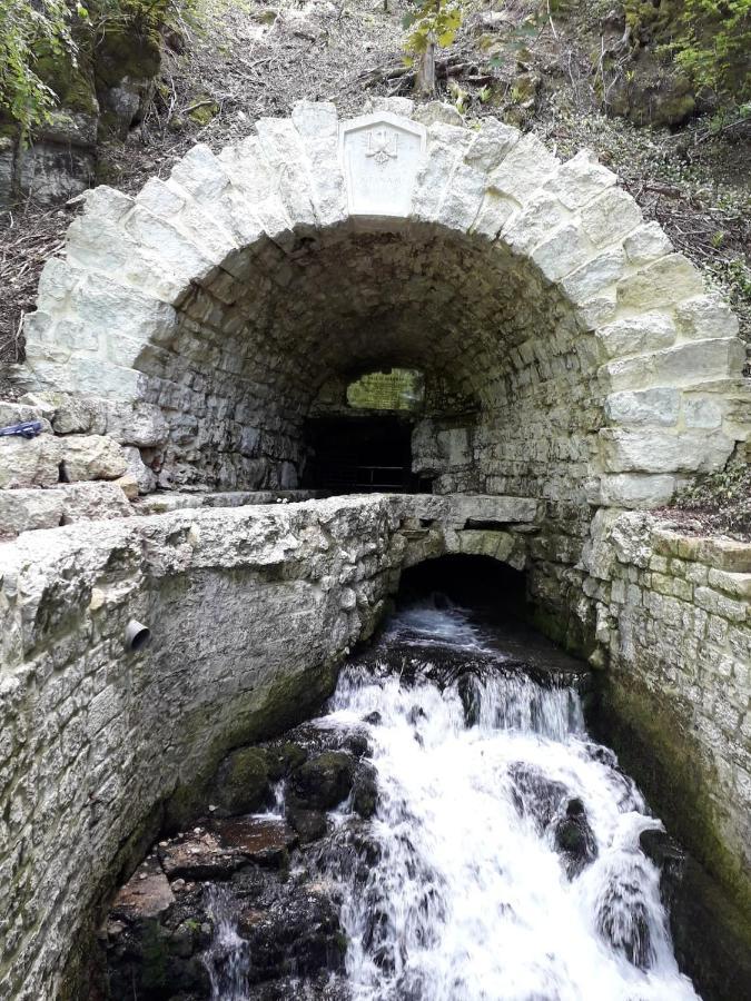 Gite 3 Etoiles "Entre Sources Et Riviere" Besancon Vaire-le-Grand Zewnętrze zdjęcie